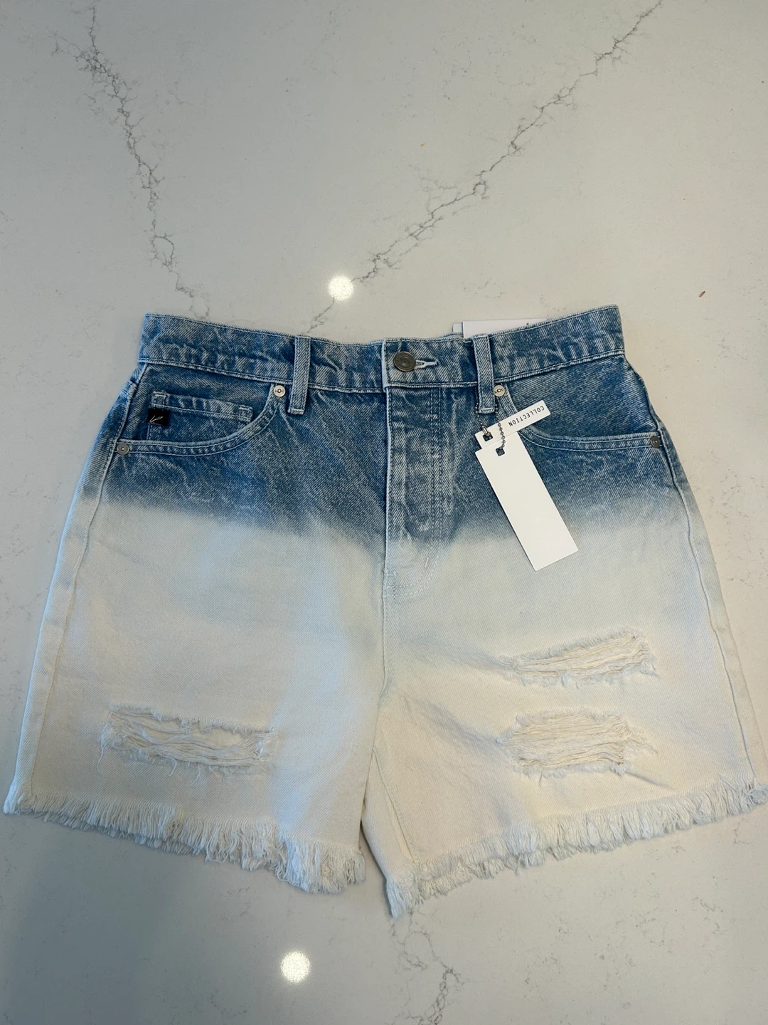 KanCan LA Distressed Denim ombré Shorts Size 5/26