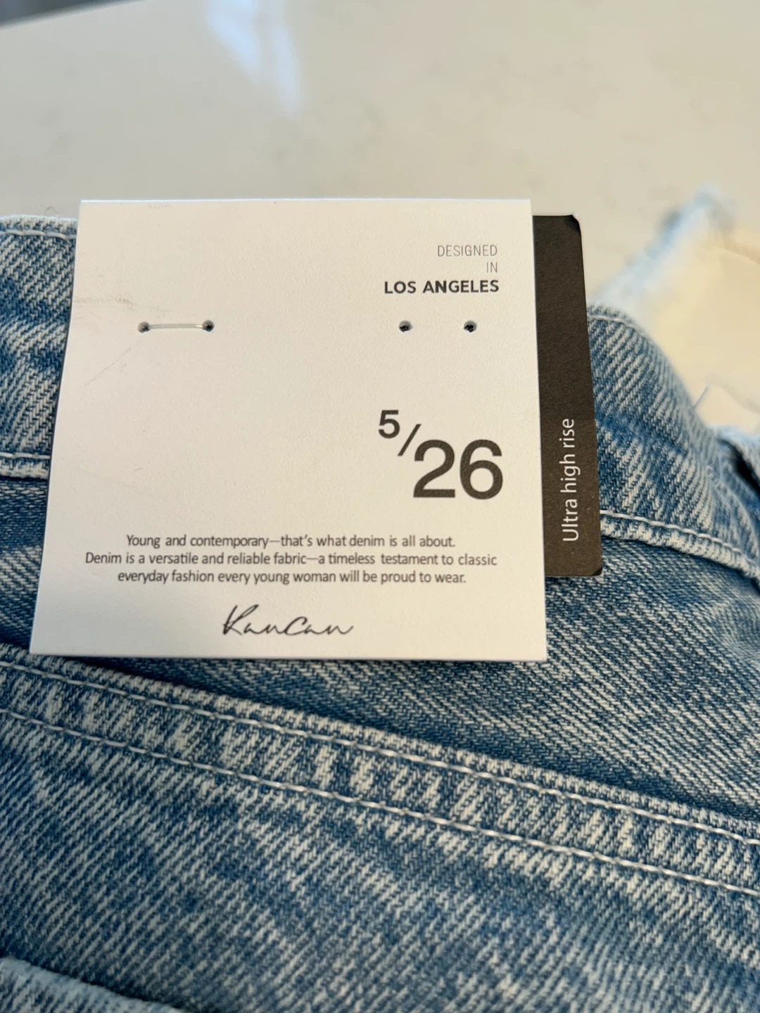KanCan LA Distressed Denim ombré Shorts Size 5/26 - photo 3