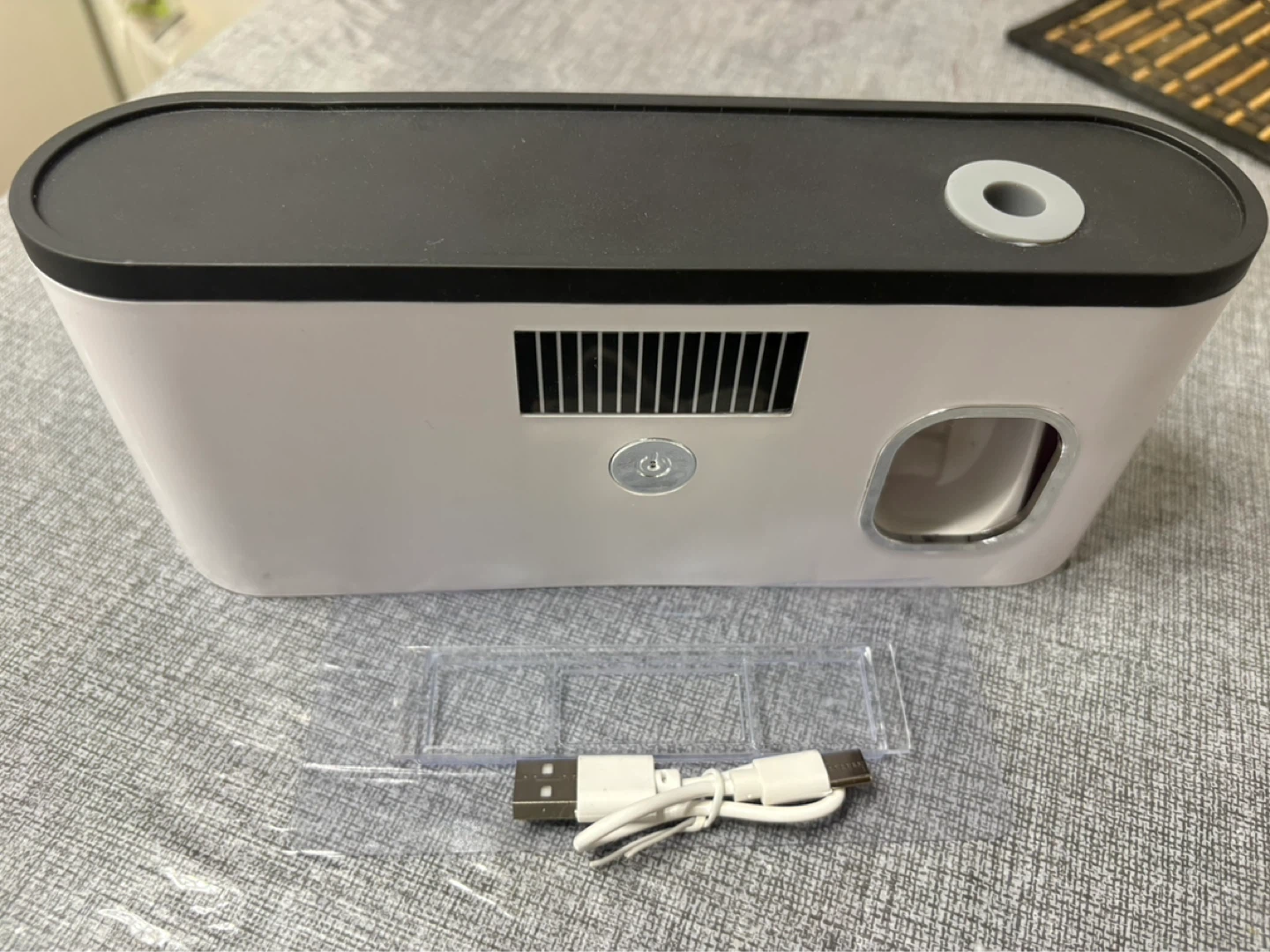 Smart Toothbrush Holder with UV Sterilization - photo 5