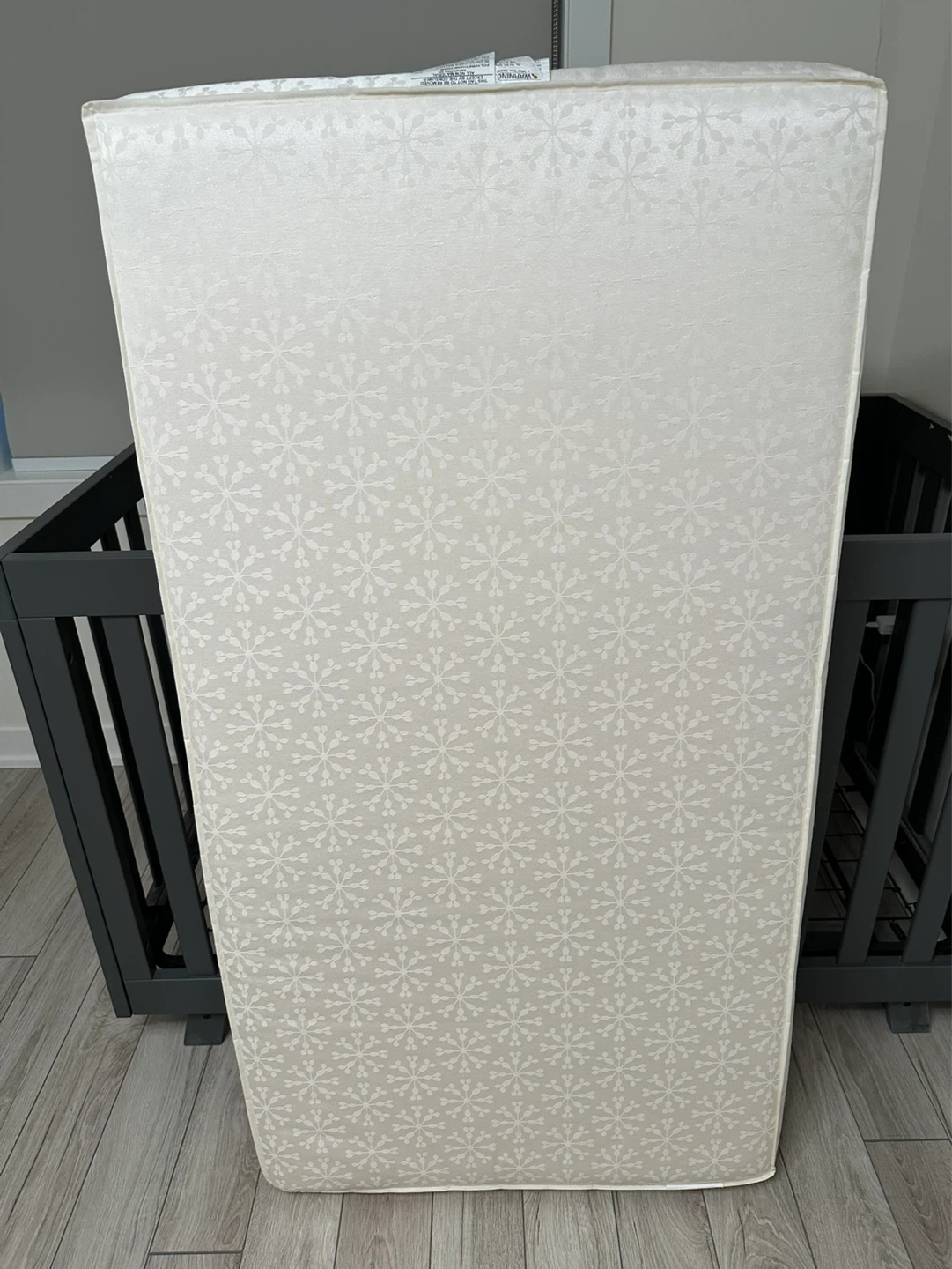 Baby crib and mattress - photo 5