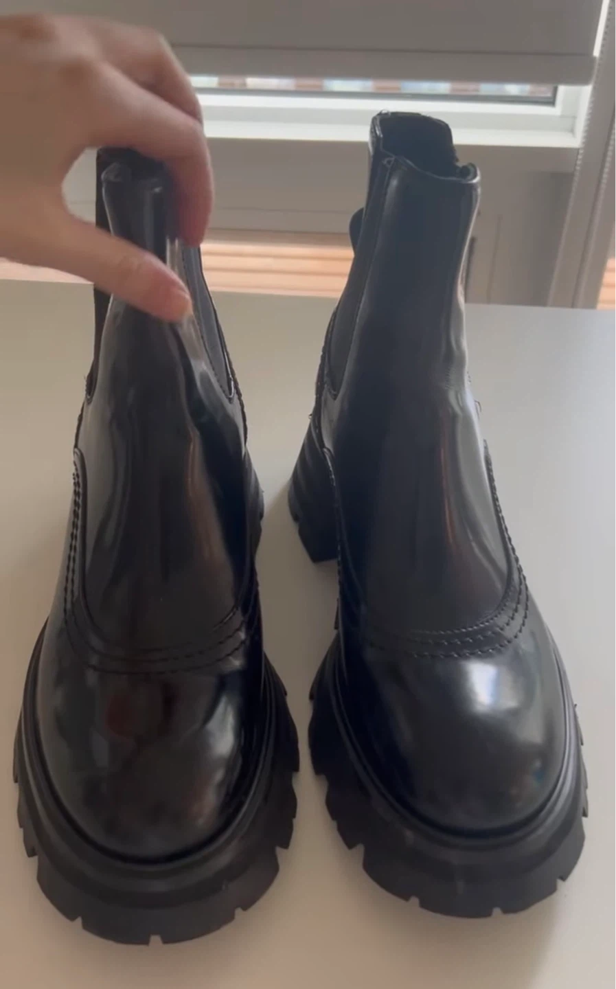 Alexander McQueen Black Leather Chelsea Boots Size 37