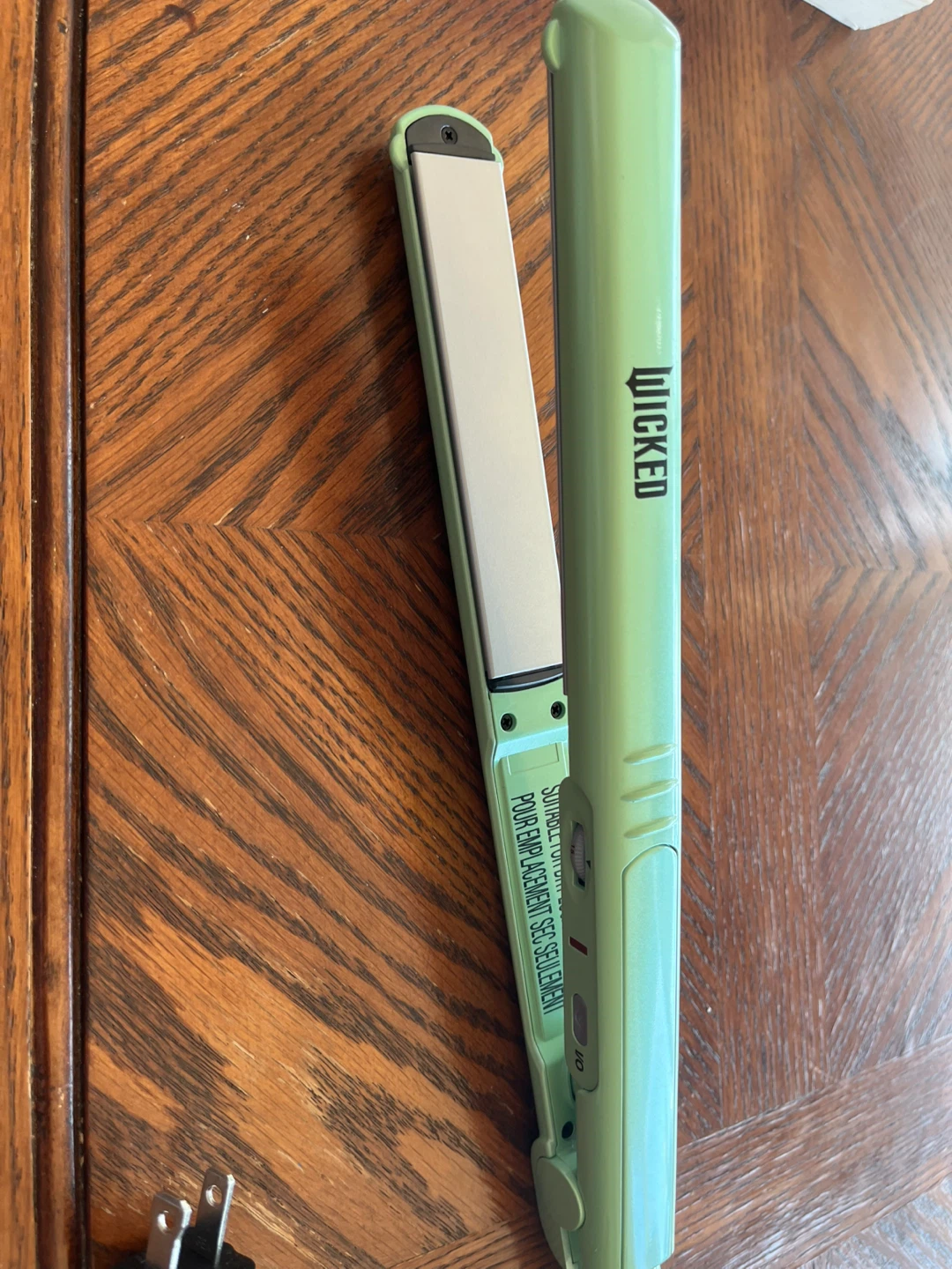 Conair Wicked 1" Tourmaline Ceramic Flat Iron - photo 4