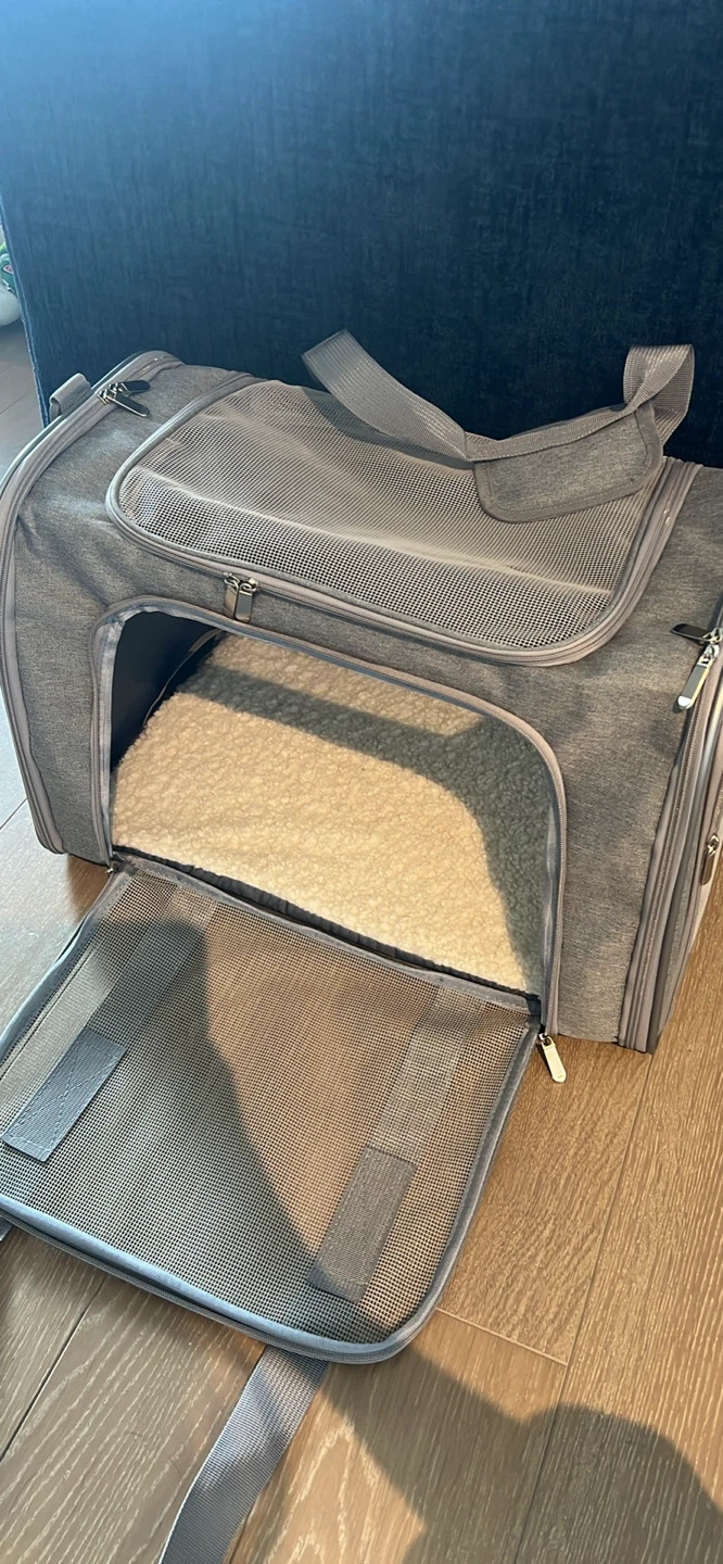 Grey Pet Carrier Bag with Fleece Pad