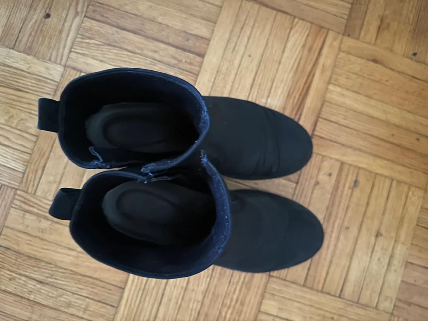 Black Ankle Boots with Zipper - photo 2