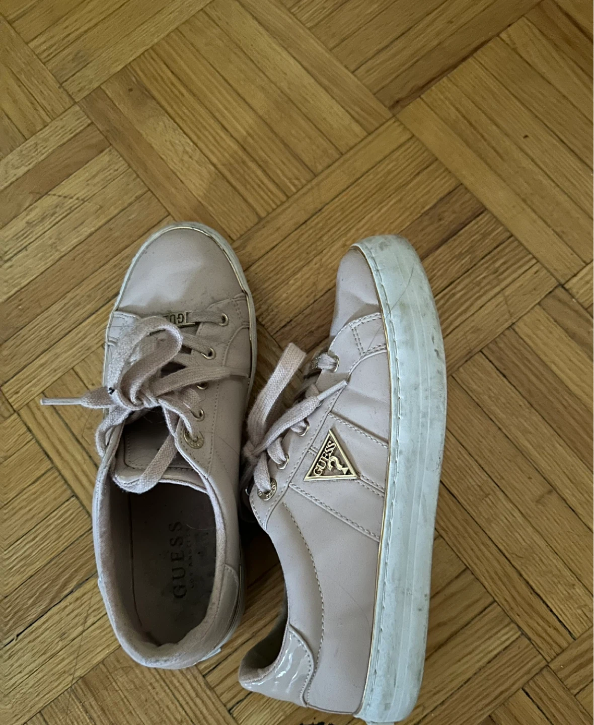 Guess Women's Pink Sneakers