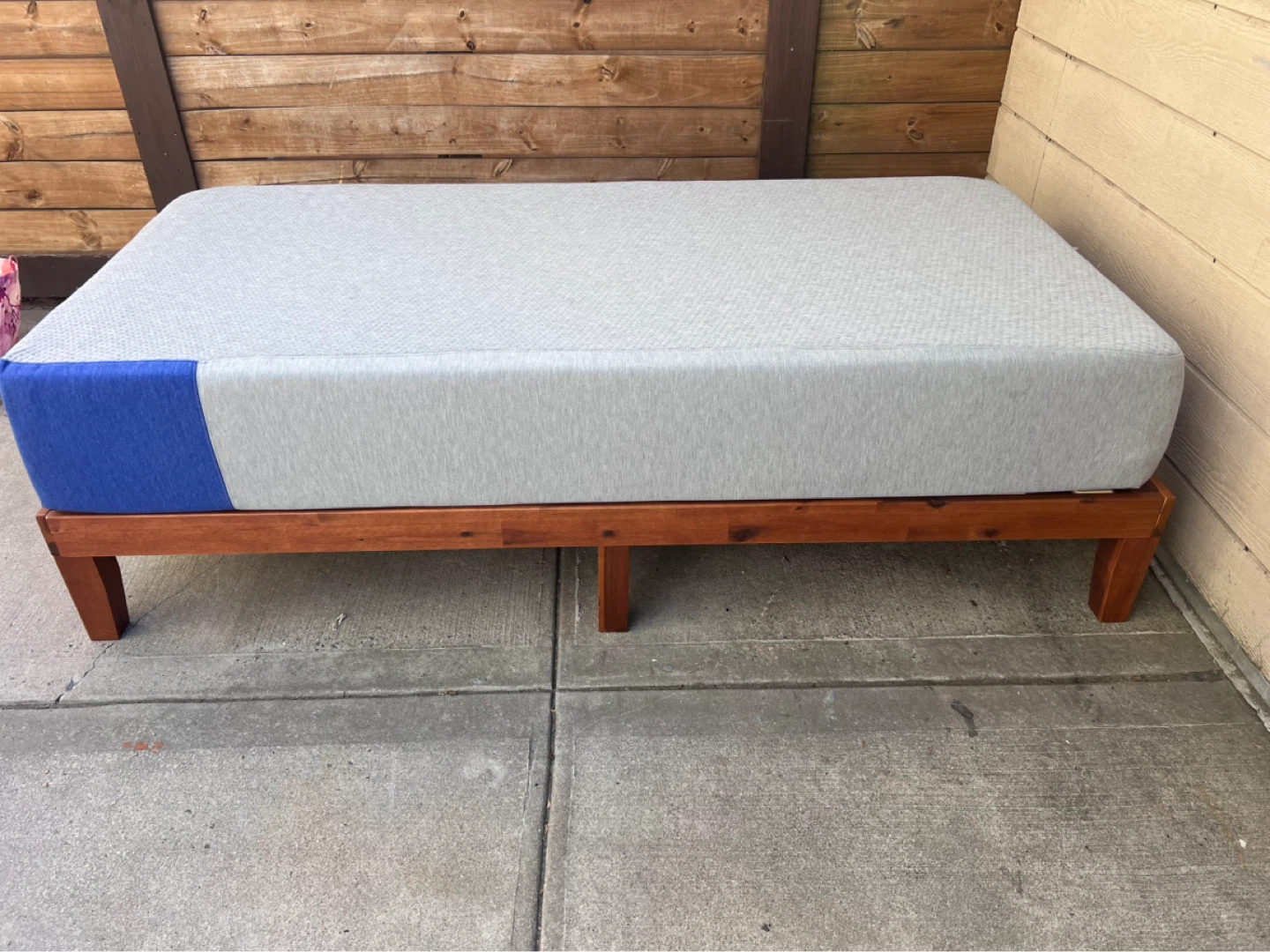 Delivery Casper mattress Wooden Bed Frame. Cama con colchon - photo 2