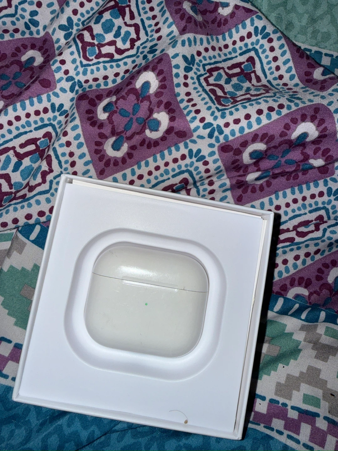 Apple AirPods Pro (3 Generation) with MagSafe Charging Case - photo 2