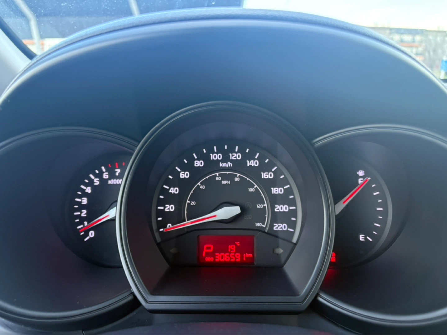 2013 Kia Rio EX Hatchback - photo 3