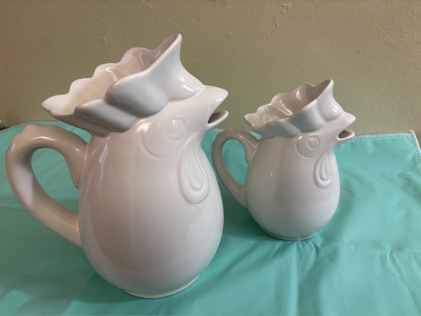 Tabletops Gallery White On White Chicken Pitchers Set of 2 - photo 2