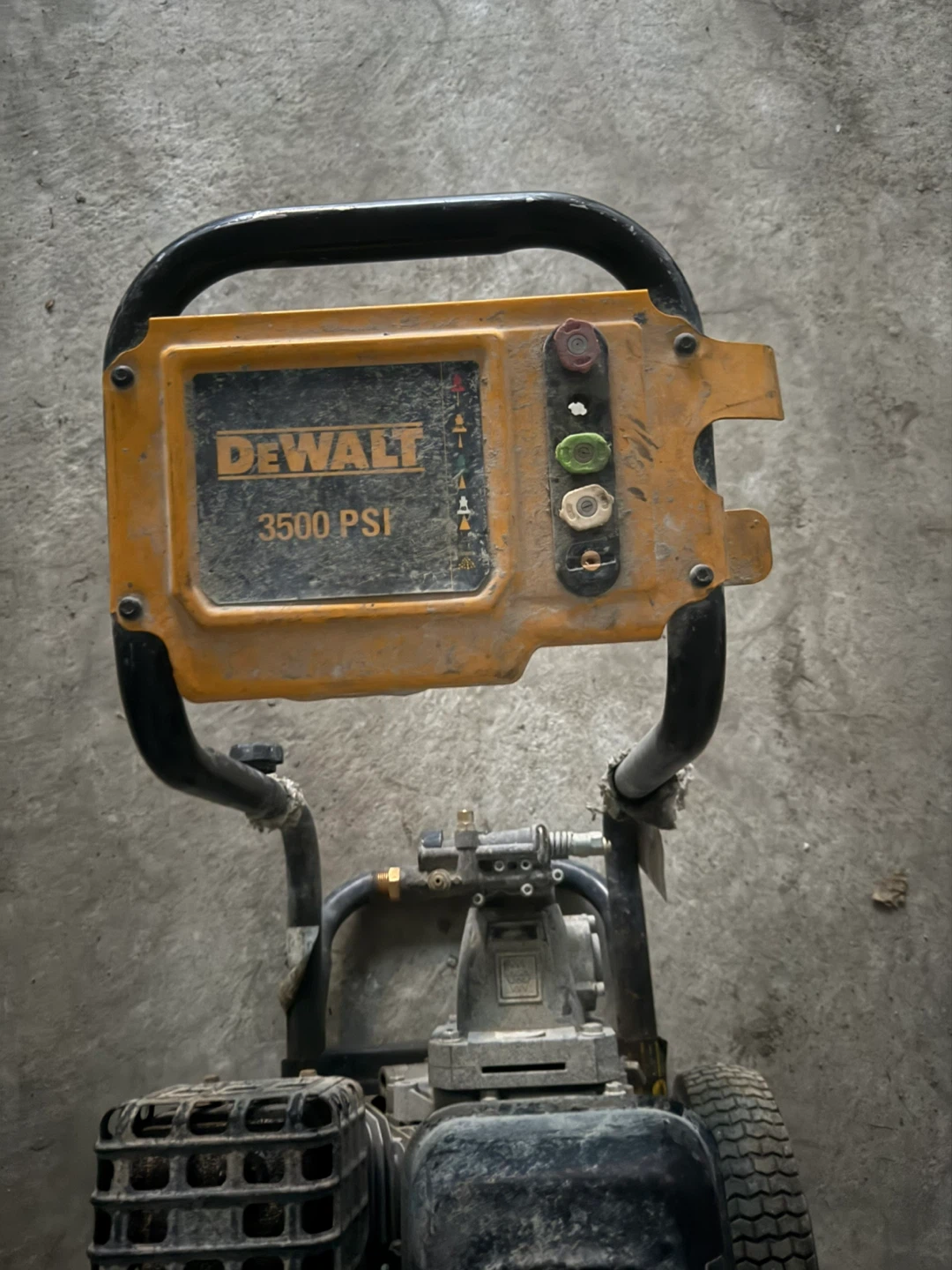 DEWALT 3500 PSI Gas Pressure Washer - photo 3