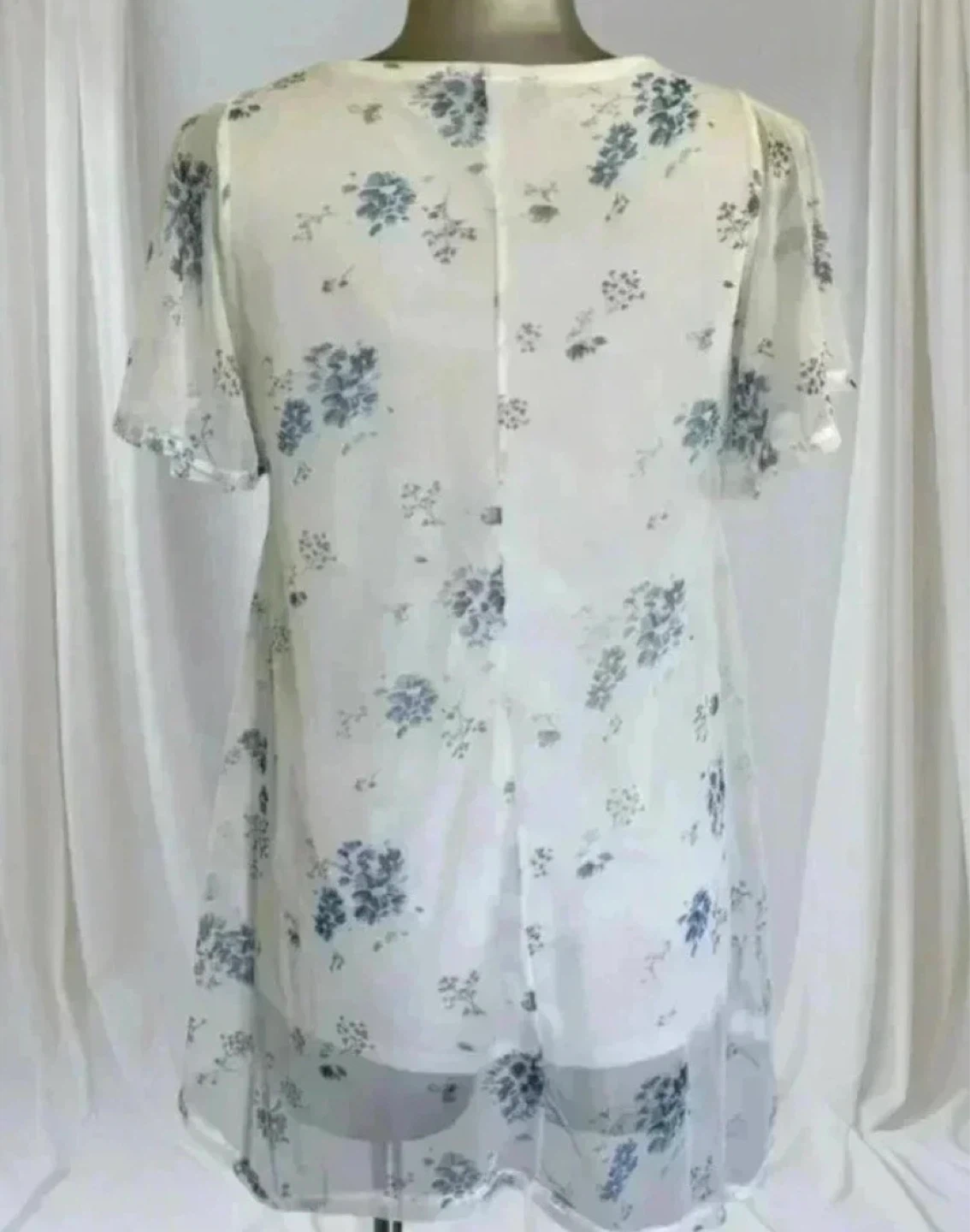 Pretty Sheer Overlay Top Medium 8-10 - photo 2