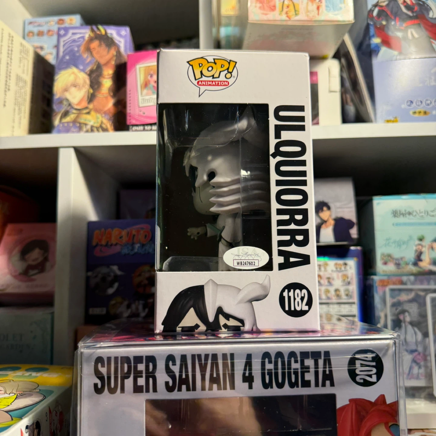 Funko Pop! Animation Bleach Ulquiorra #1182 Signed - photo 4
