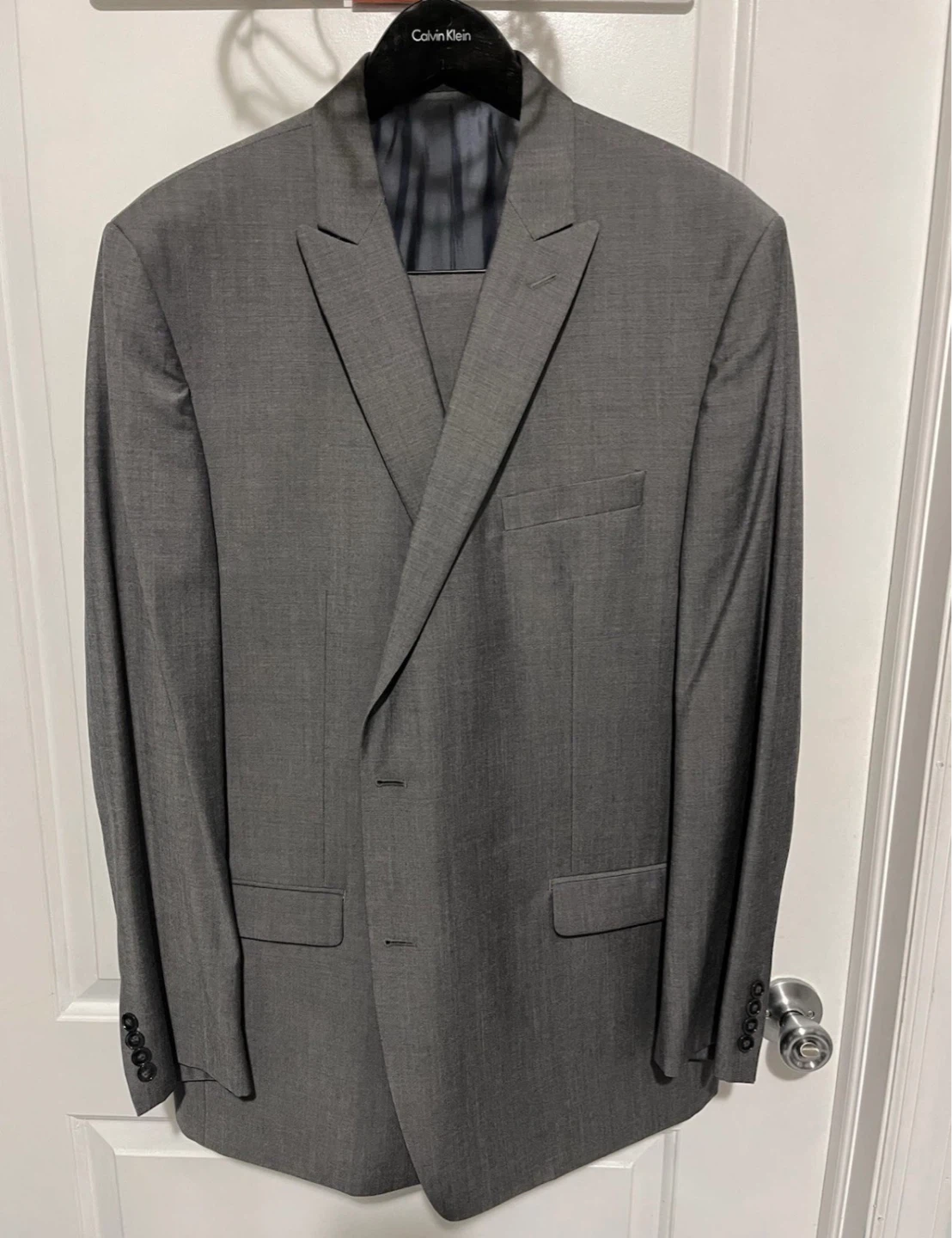 Calvin Klein Men's Grey Wool Suit - 46 L