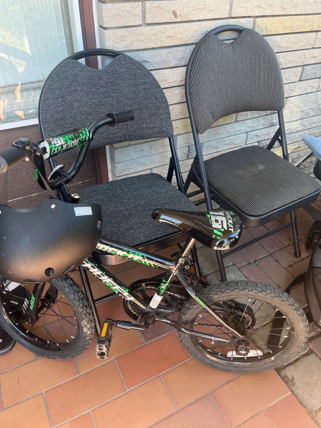 Huffy Rock It 16" Kids Bike with Helmet