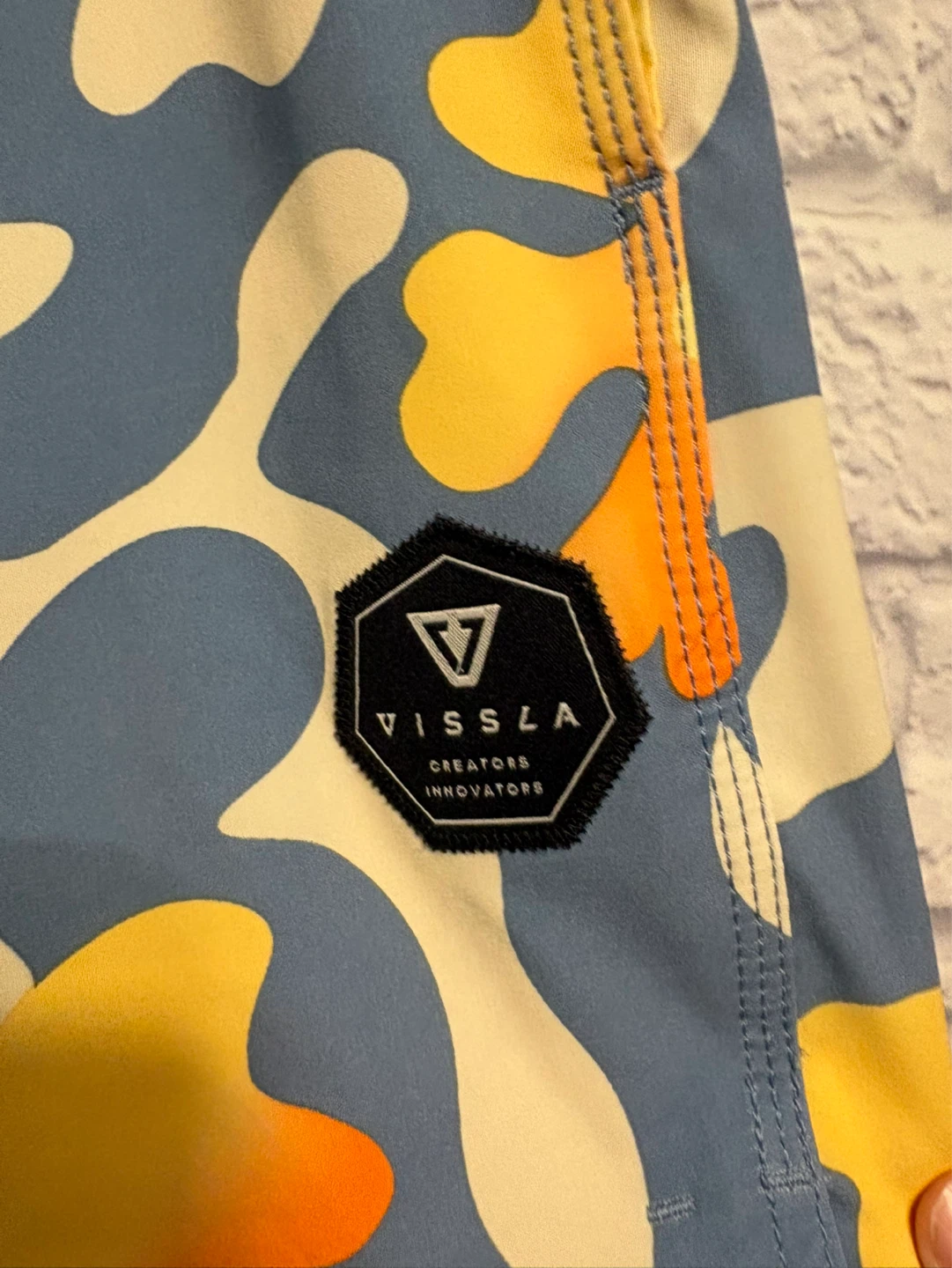 Vissla Swim Trunks Size Small - photo 3