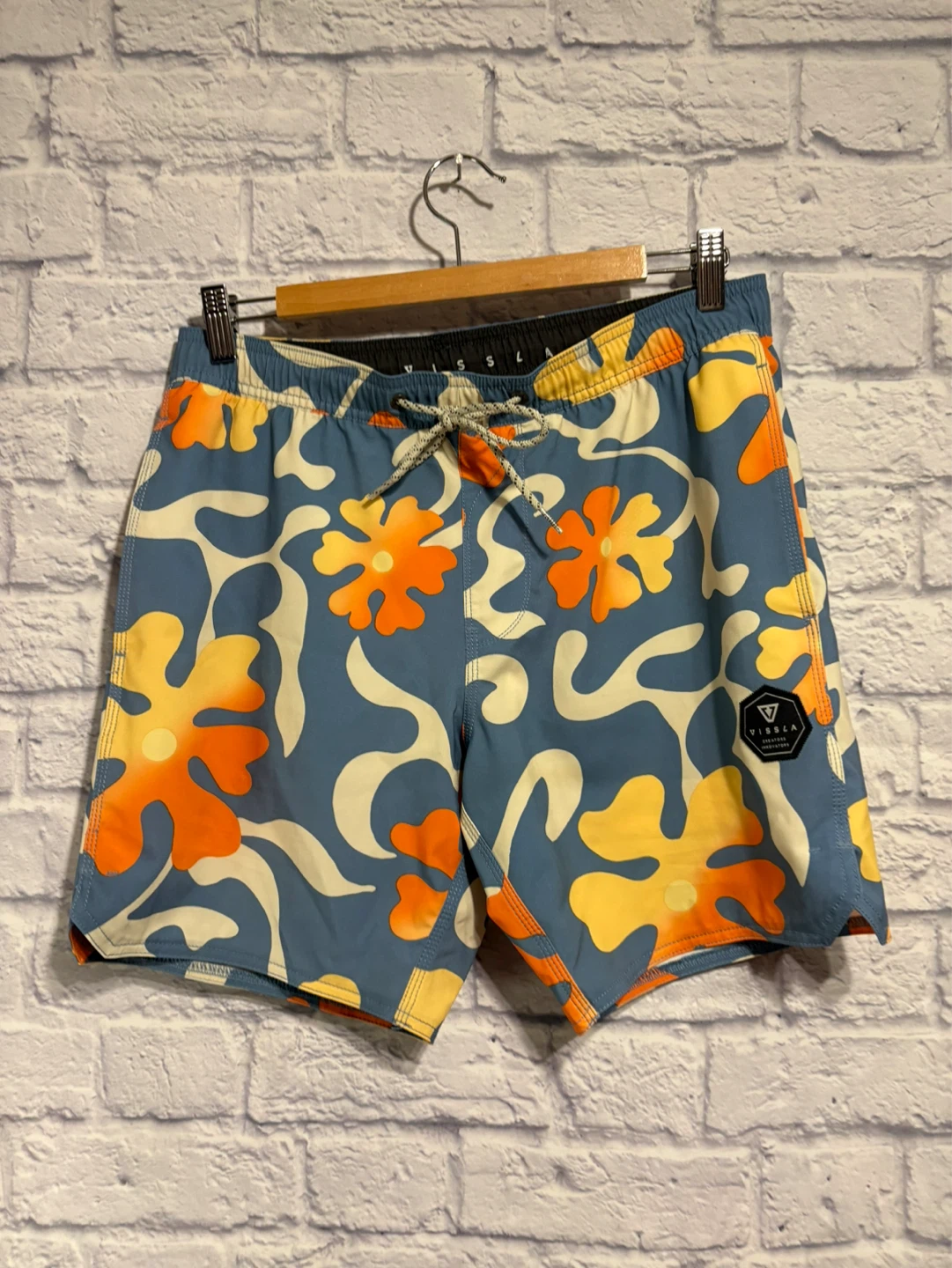 Vissla Swim Trunks Size Small - photo 2