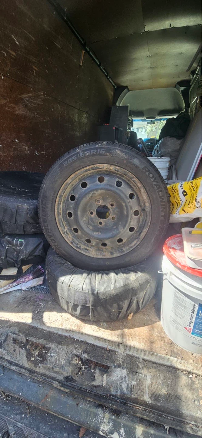 205/55R16 Winter Tire on Rim - photo 5
