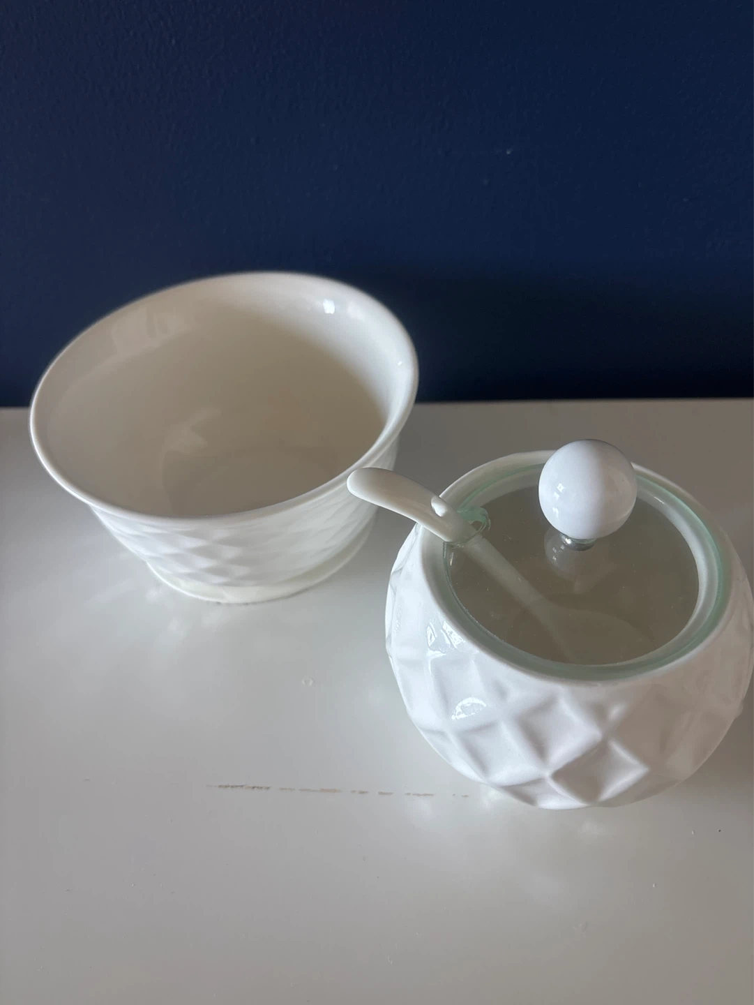 White Ceramic Sugar Bowl with Spoon and Lid - photo 2