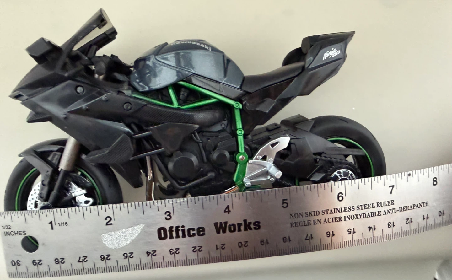 Scale Replica of the Kawasaki Ninja H2R - photo 4
