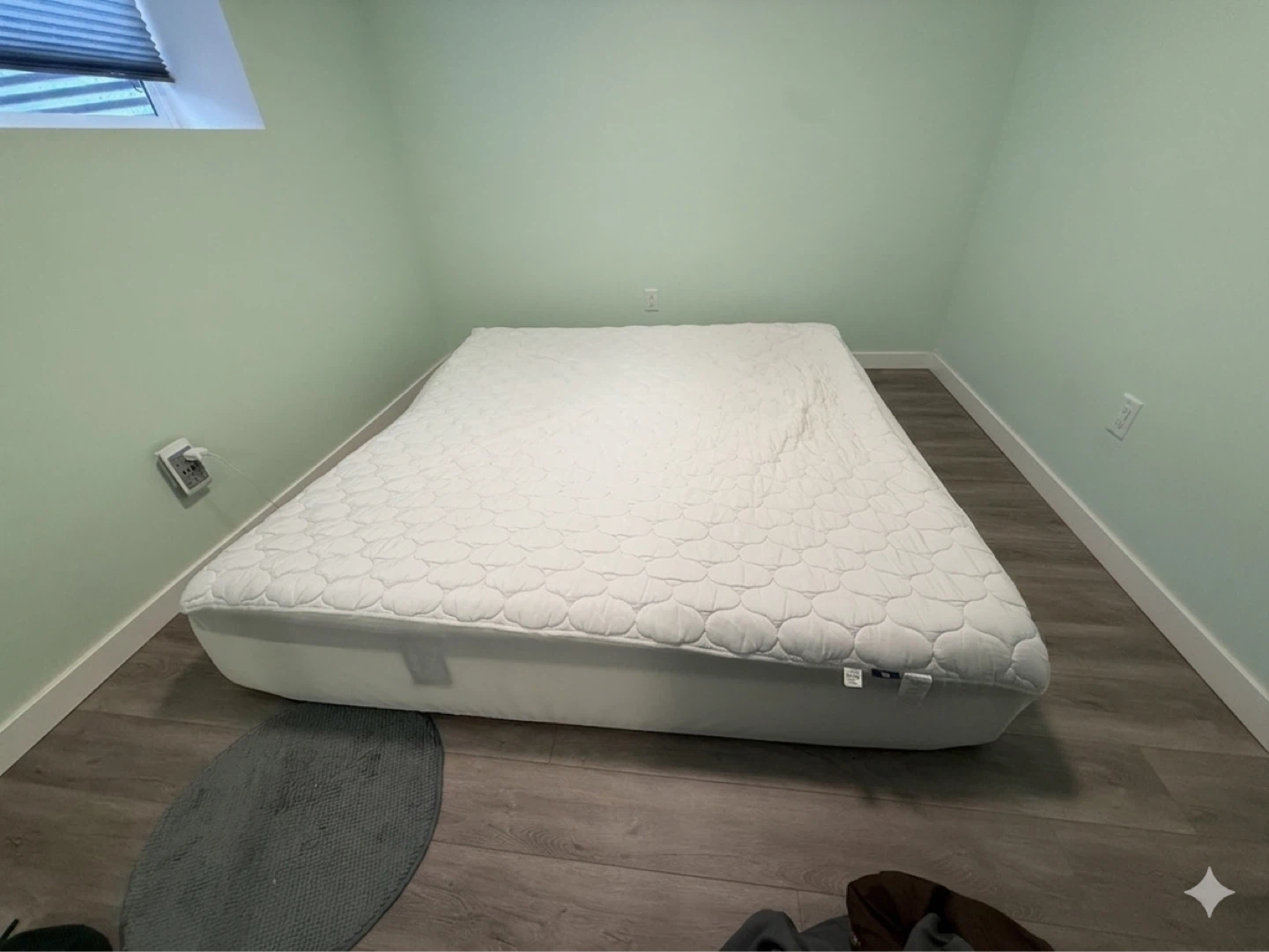 King Mattress with Protector and Comforter - photo 3