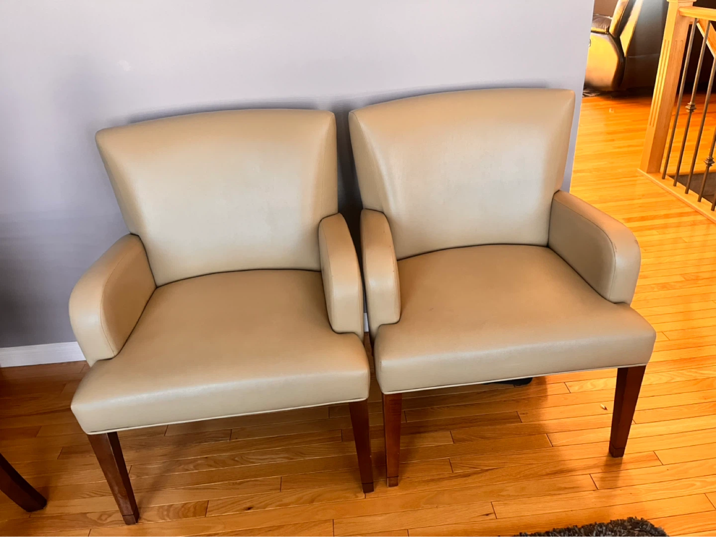 Set of 2 Cream Leather Accent Chairs - photo 2