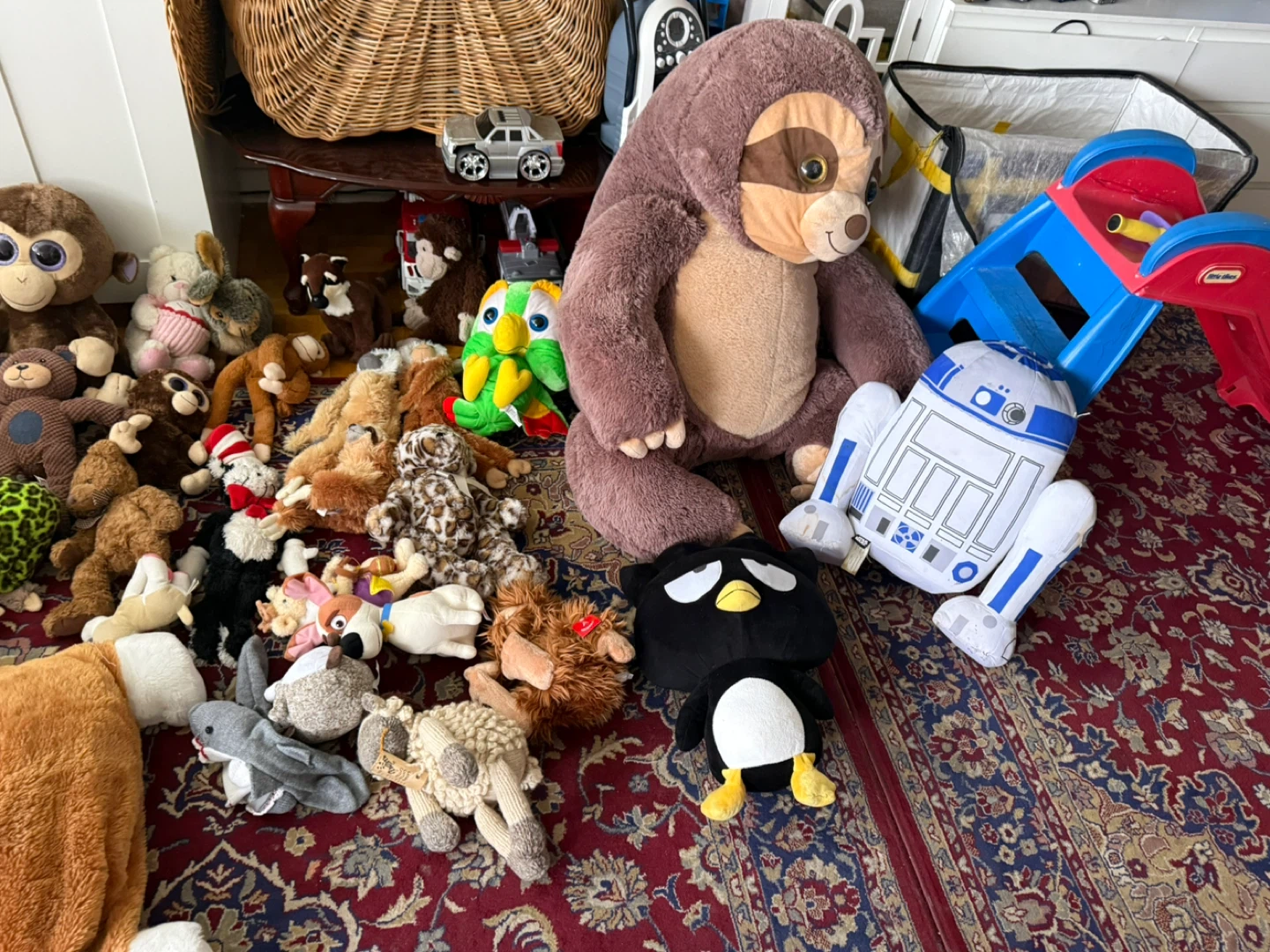 Assorted Plush Toys big lot $40