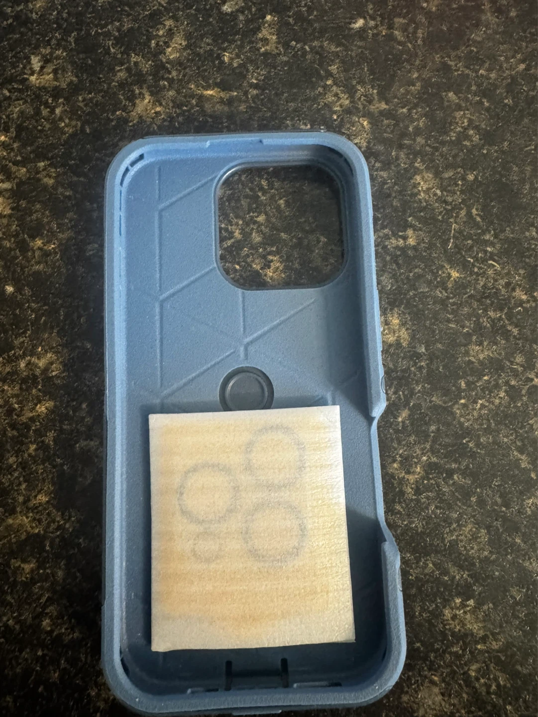 Otterbox iPhone 15 pro case - photo 2