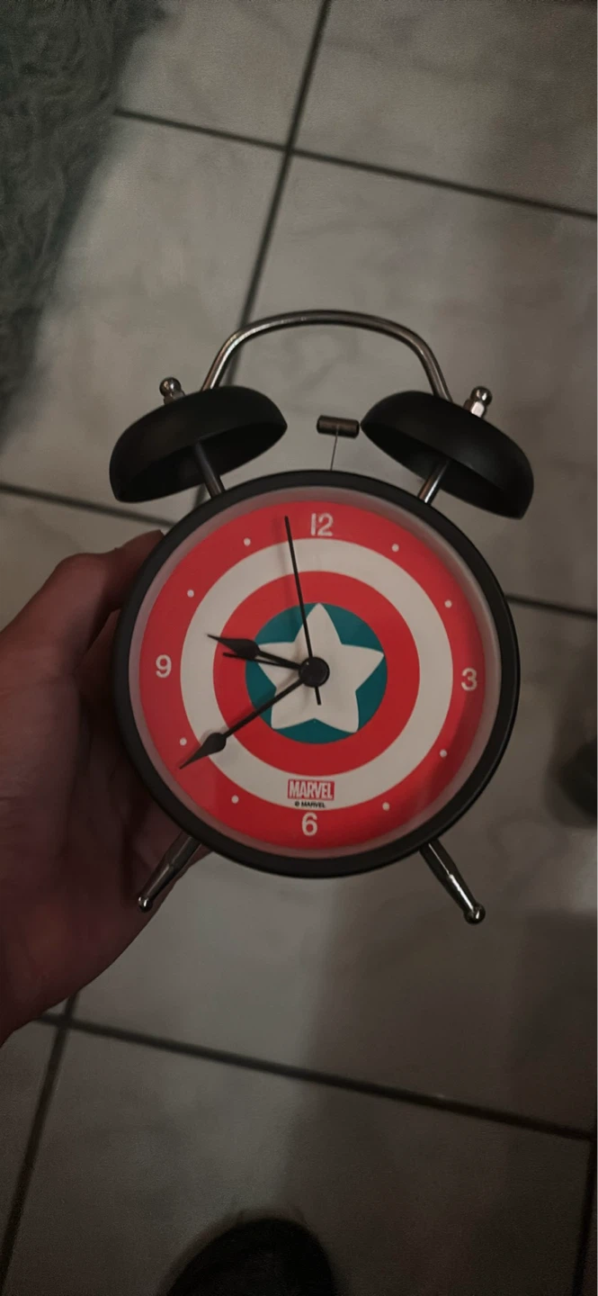 Captain America Twin Bell Alarm Clock - photo 2