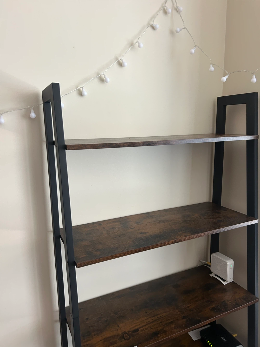 Moving sale - Shelving unit - photo 2