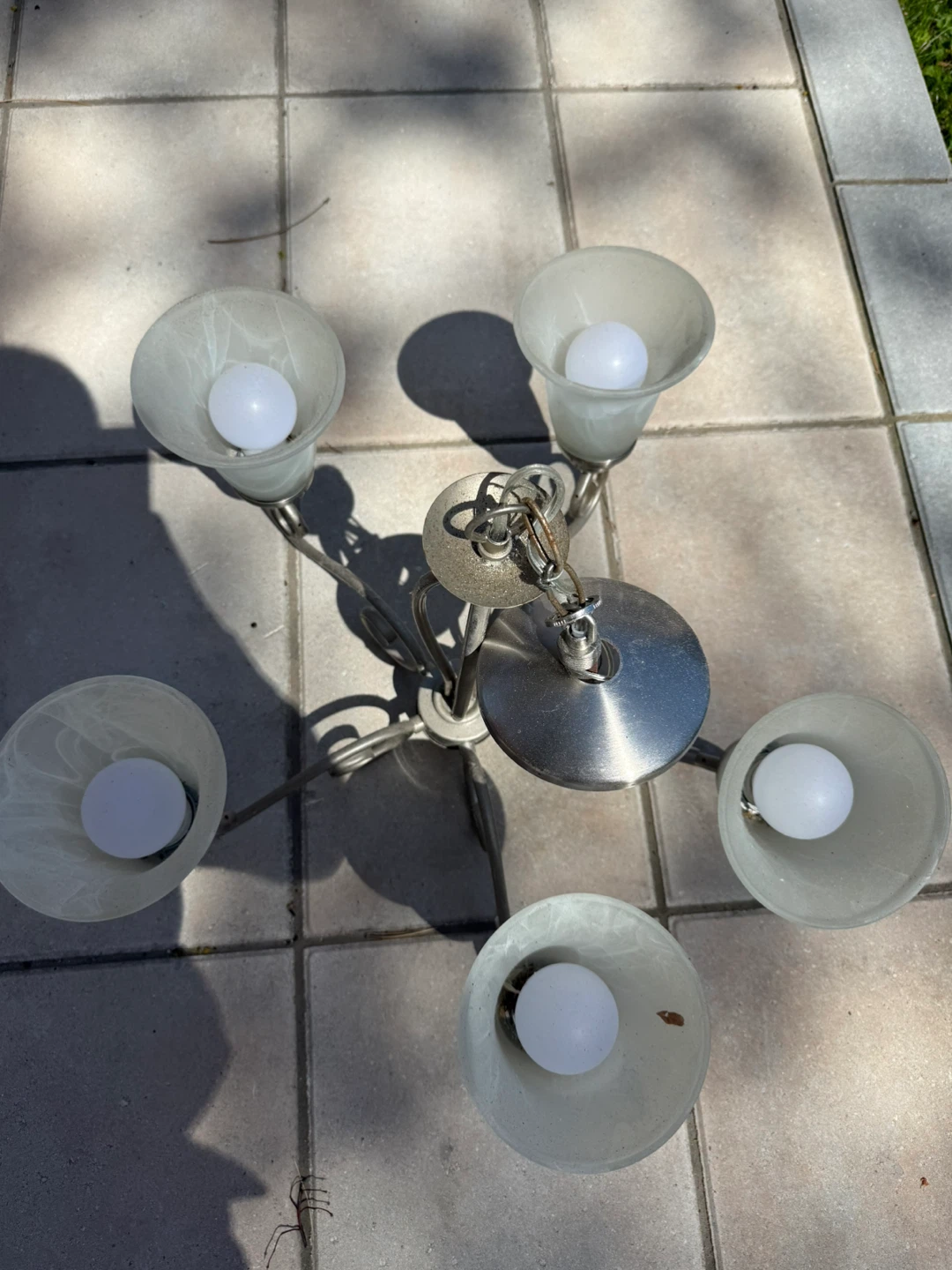 5-Light Chandelier with Frosted Glass Shades - photo 2