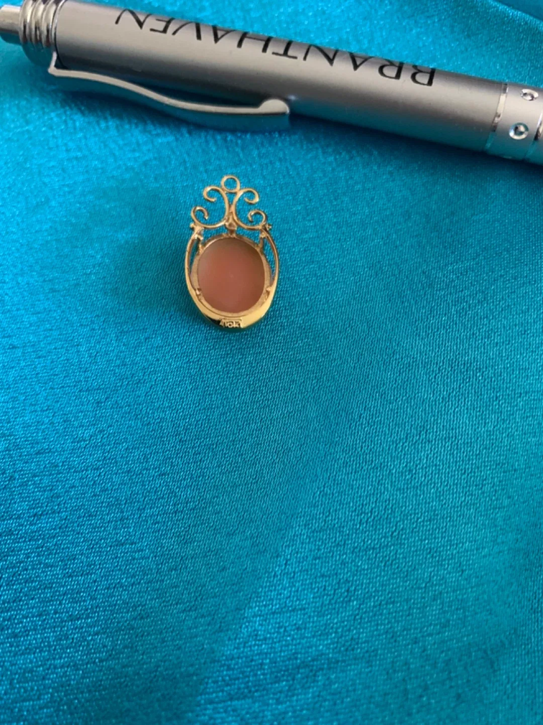 10 k Gold Cameo Pendant - photo 4