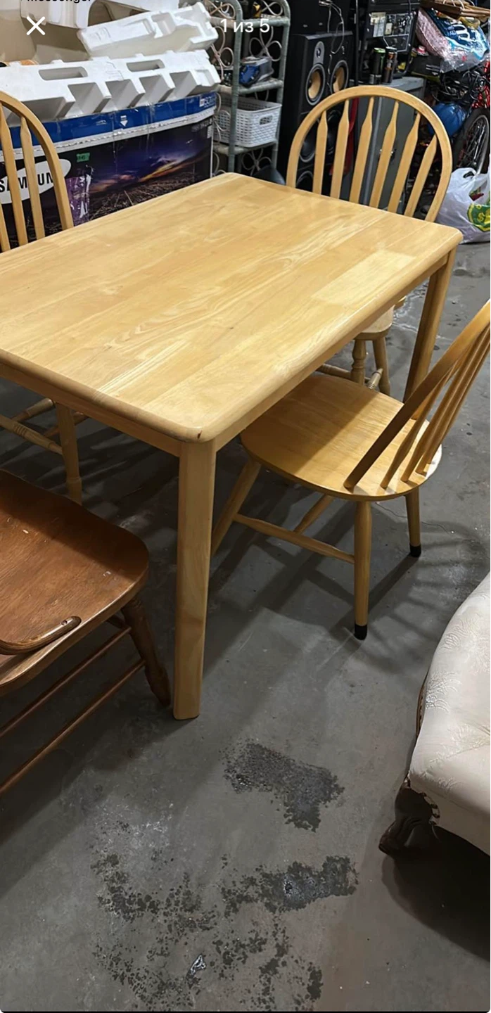 Light Wood Dining Table