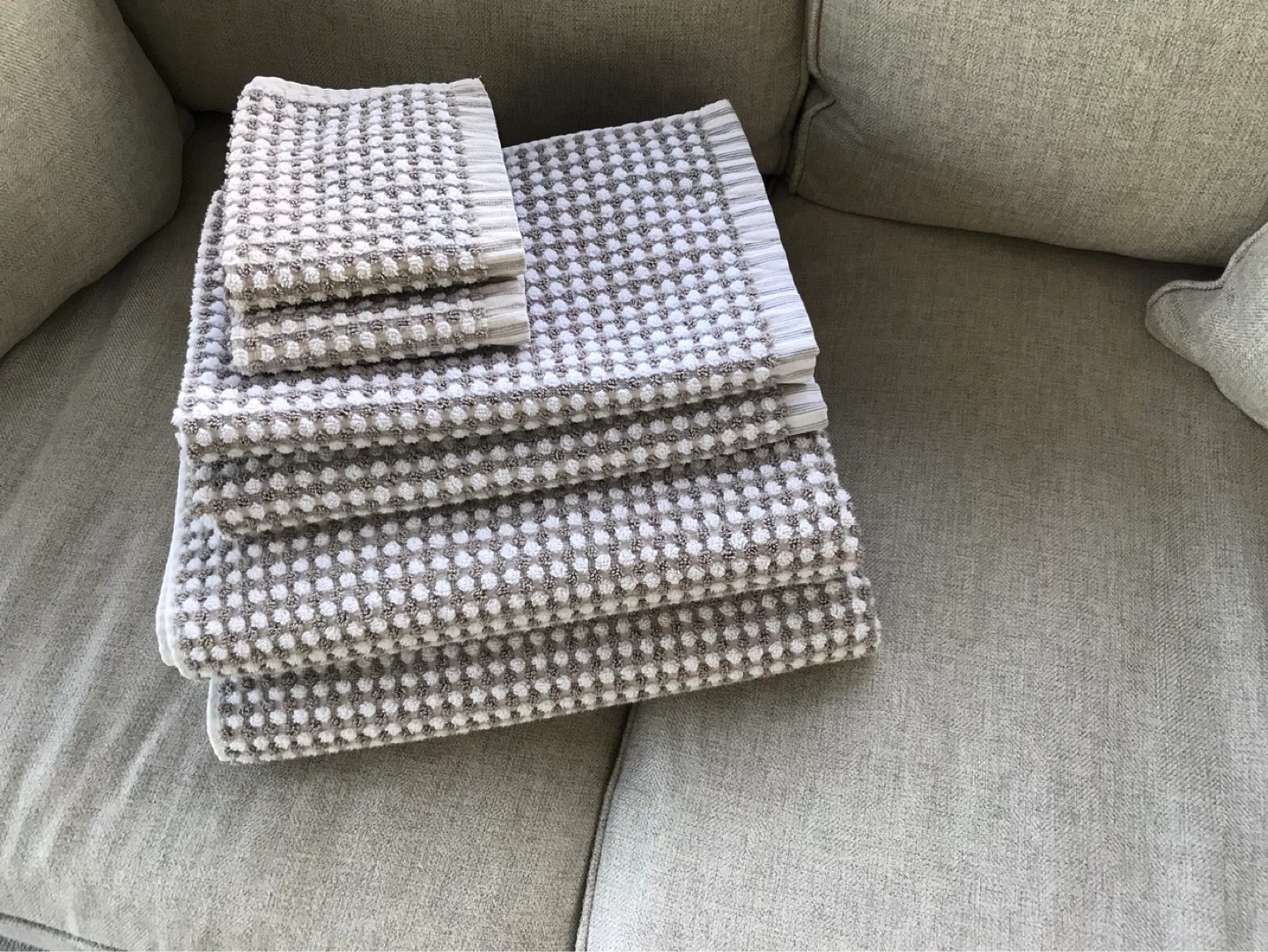 White Textured Towel Set