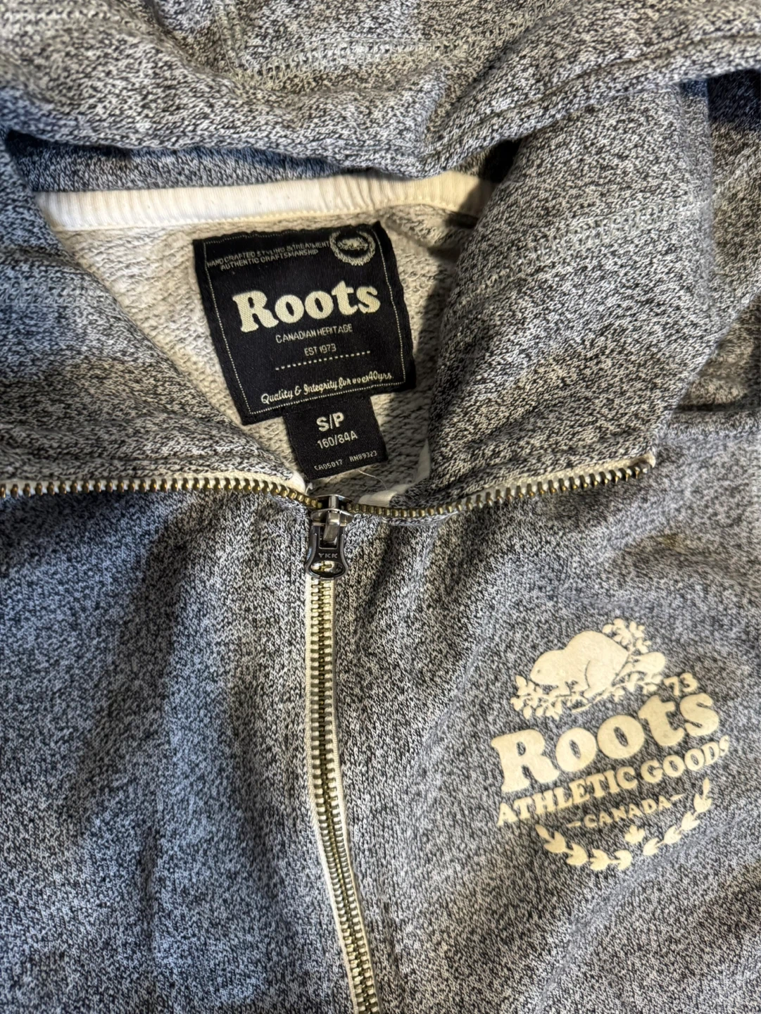 Roots Athletic Goods Grey Hoodie and Sweatpants Set - photo 2