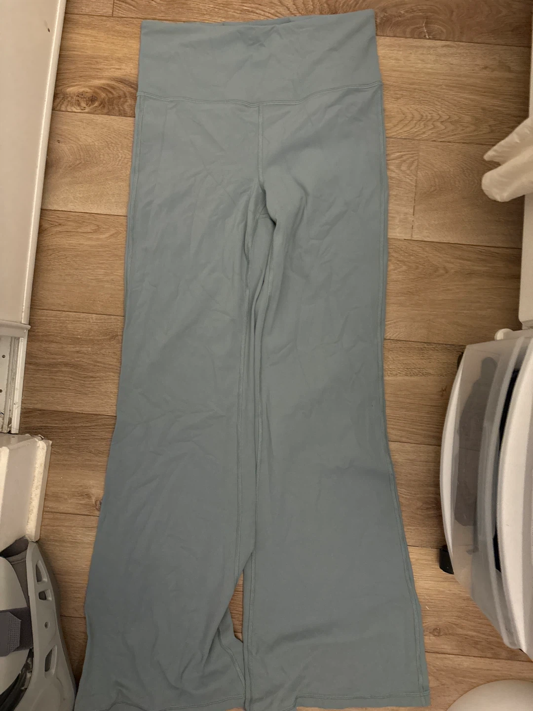 Jeans, sweaters, shirts, yoga pants All size MEDIUM - photo 3