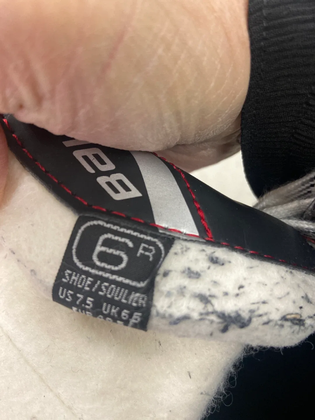 Bauer Vapor Hockey Skates - Size 6R - photo 3
