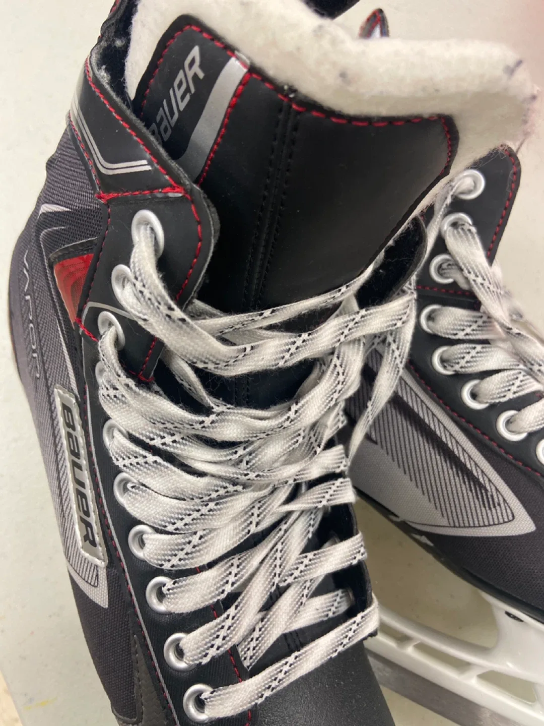 Bauer Vapor Hockey Skates - Size 6R - photo 2