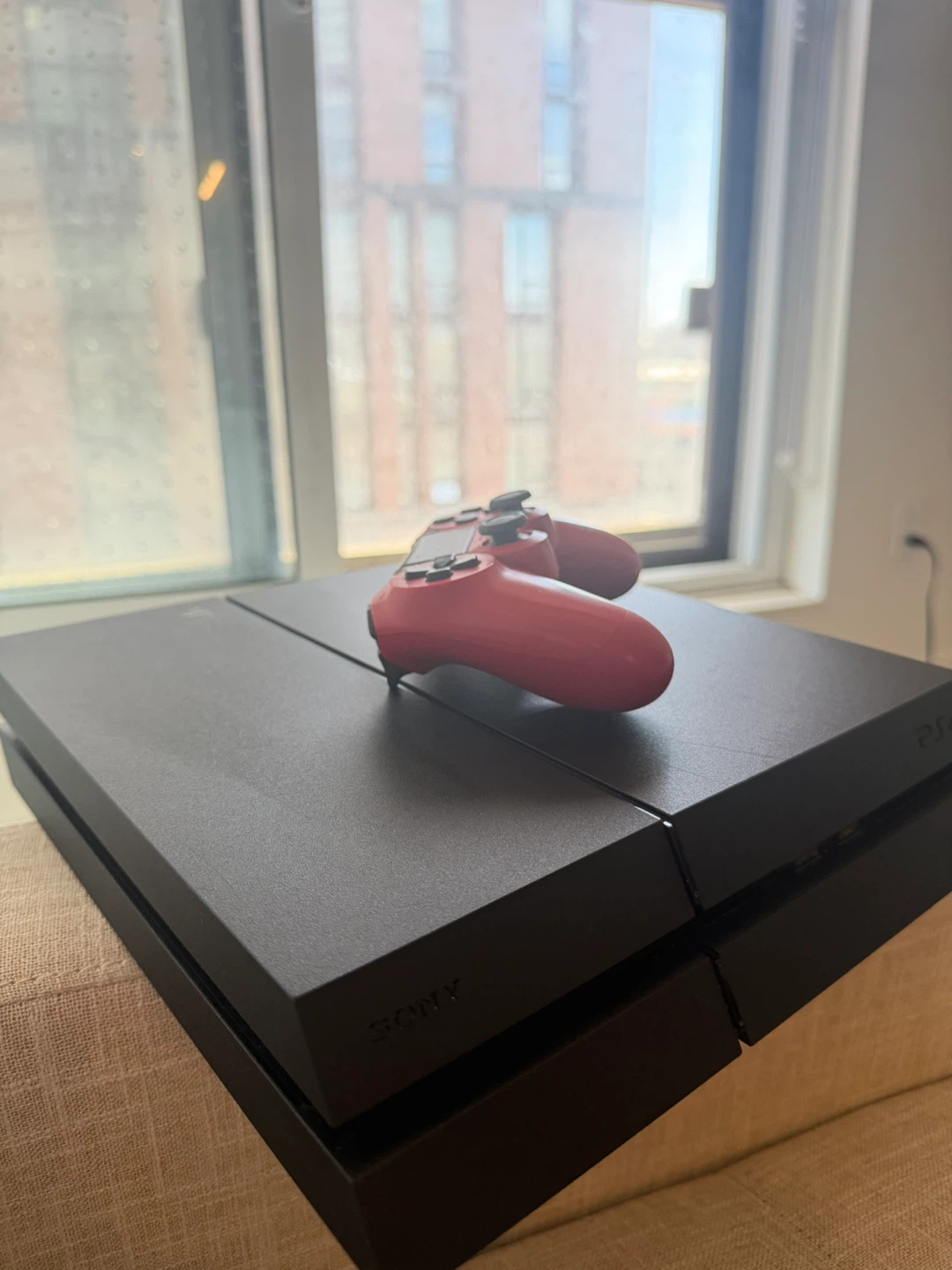 Sony PlayStation 4 (PS4) Console with Red Controller - photo 4
