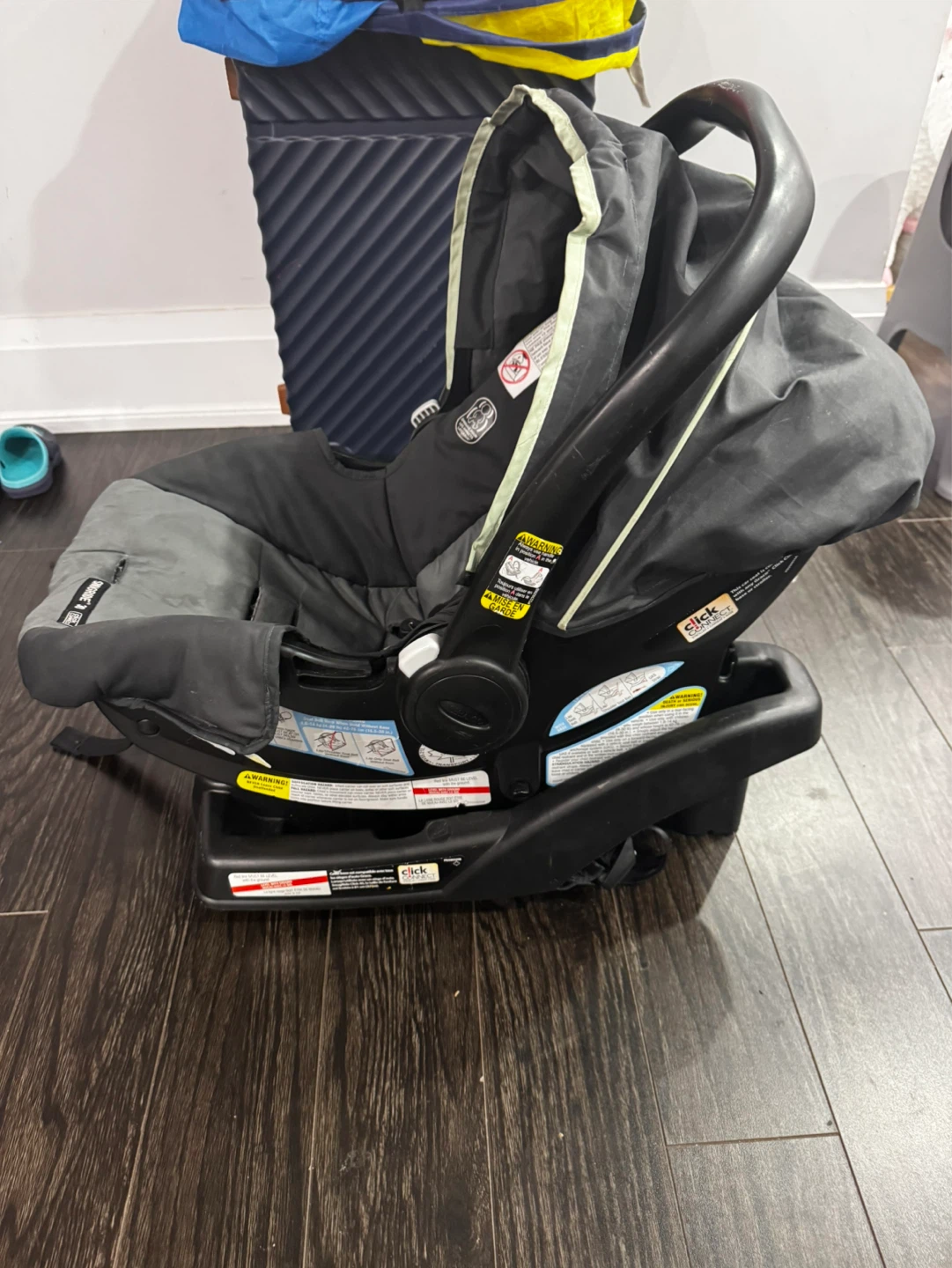 Graco SnugRide 30 Click Connect Infant Car Seat