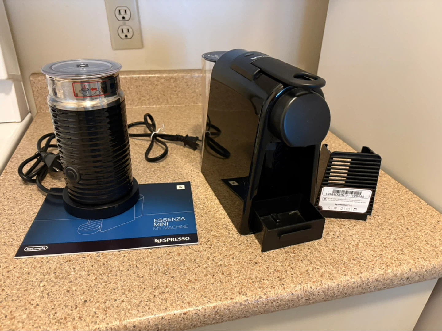 Nespresso Essenza Mini & Aeroccino Milk Frother Black