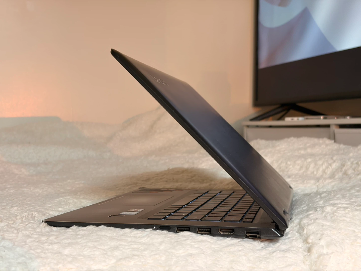 Lenovo IdeaPad Flex 4 2-in-1 Laptop — i7 / 8GB / 500GB / Radeon - photo 4