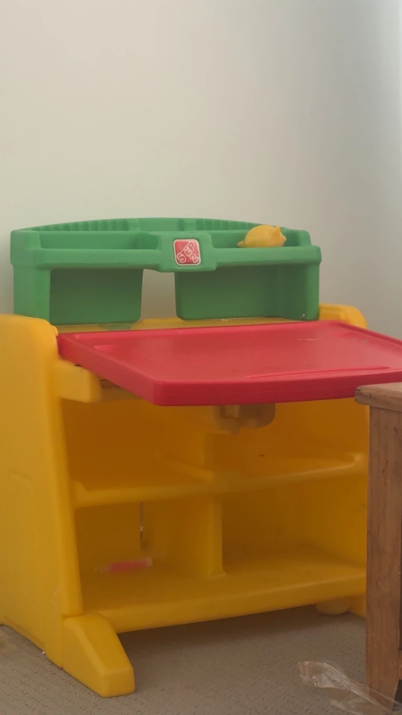 Step 2 Children's Play Kitchen Playset