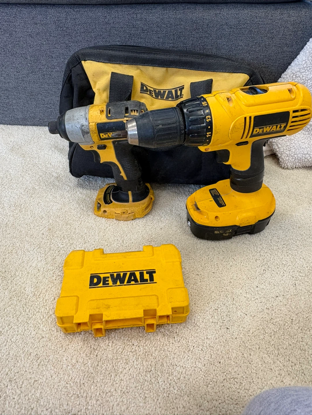 DeWalt 18V Cordless Drill and Impact Driver Set
