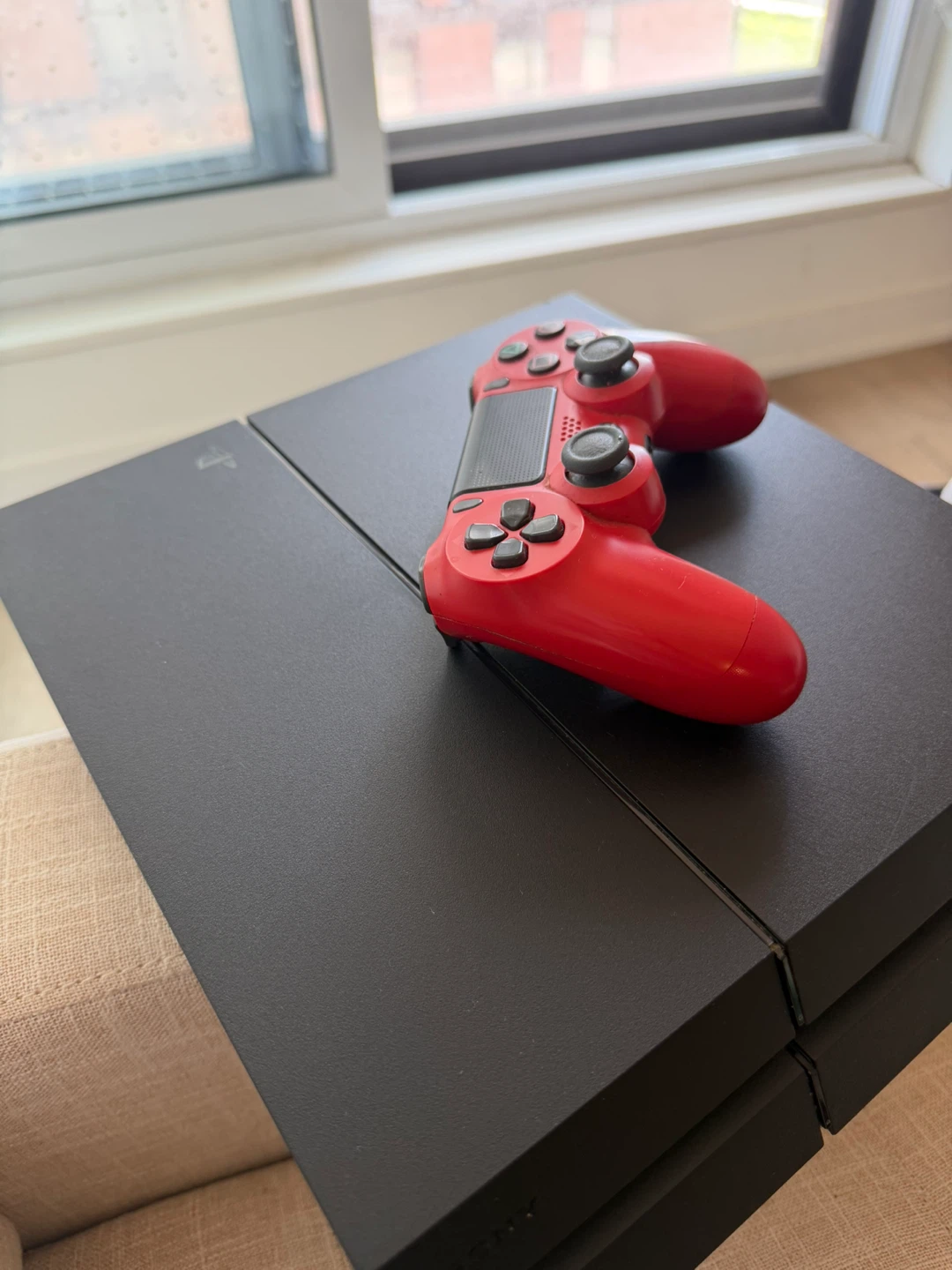 Sony PlayStation 4 (PS4) Console with Red Controller - photo 3