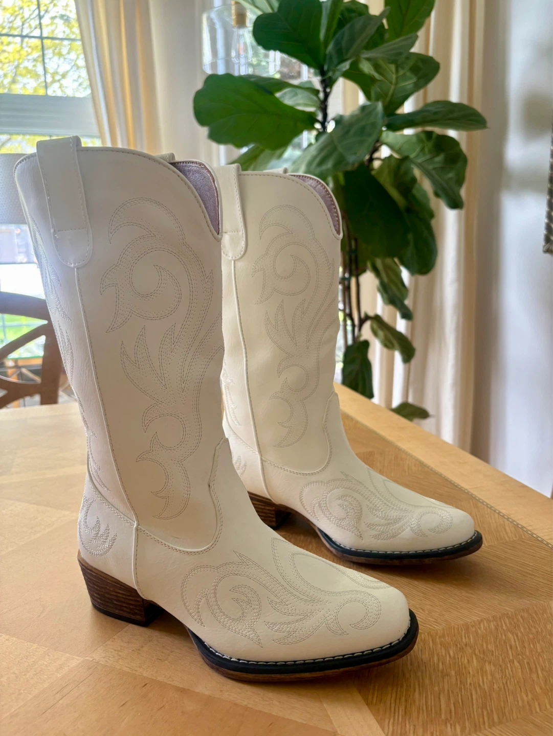 White Cowboy Boots with Embroidery - Size 7 - photo 3