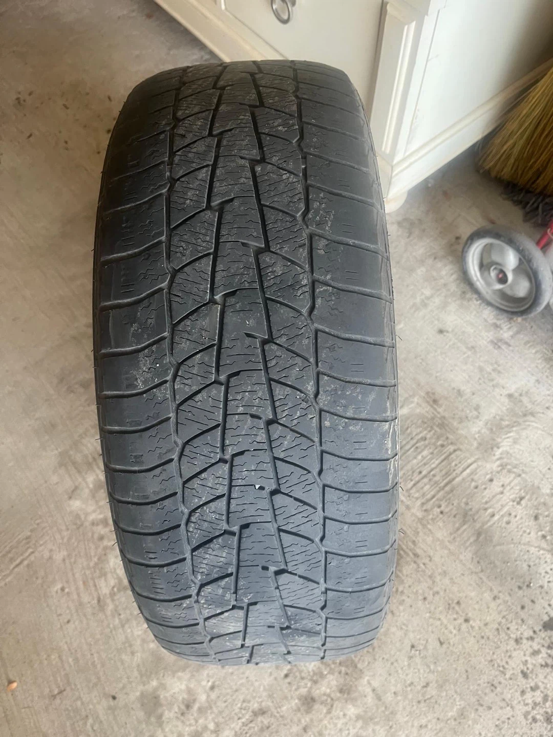 Motomaster Winter Edge Snow Tire on Steel Rim - photo 3