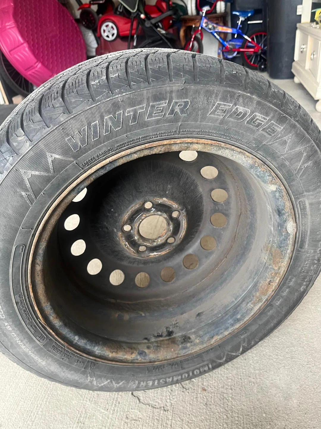 Motomaster Winter Edge Snow Tire on Steel Rim - photo 2