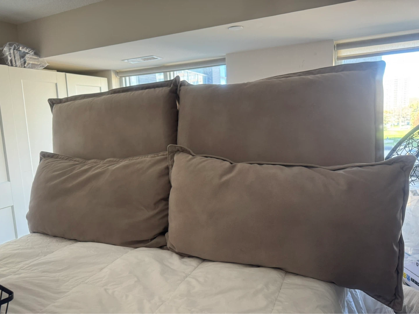 Huge Decorative Pillows- Amazing on a king size bed for staging - photo 3