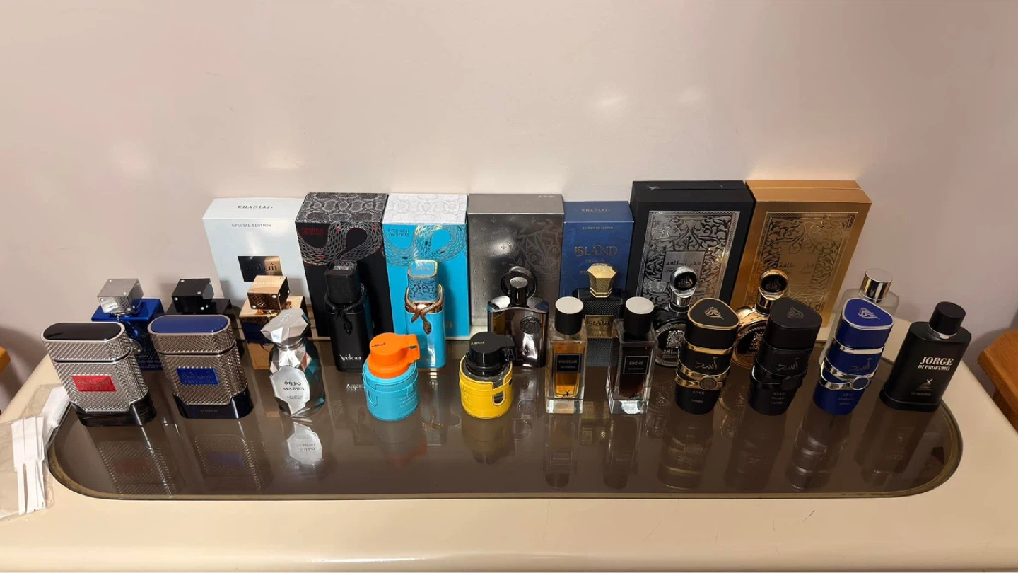 Variety of Perfumes - photo 2