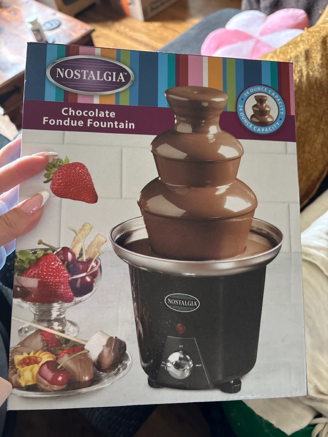 Nostalgia Chocolate Fondue Fountain
